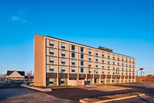 Four Points by Sheraton Cleveland-Eastlake - image 10