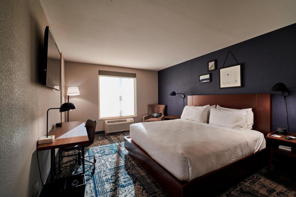 Four Points by Sheraton Cleveland-Eastlake - image 3