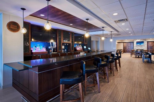 Four Points by Sheraton Cleveland-Eastlake - image 30