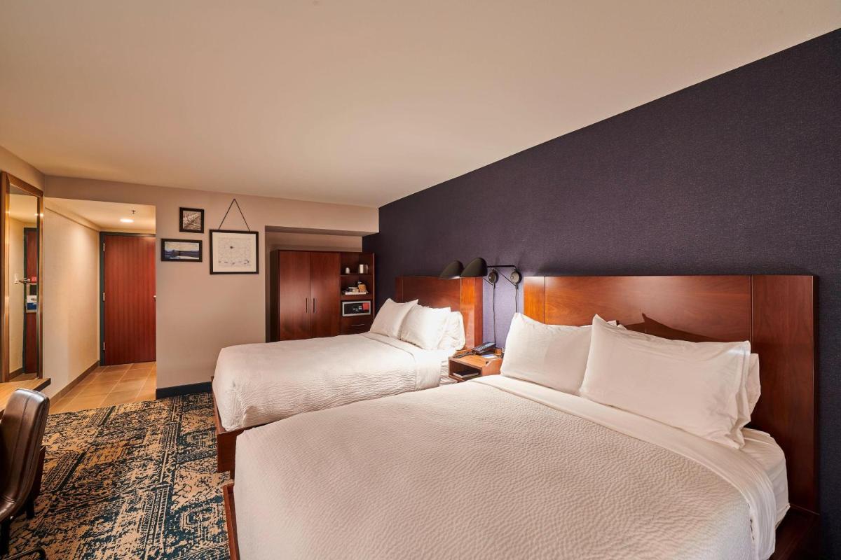 Four Points by Sheraton Cleveland-Eastlake - image 4