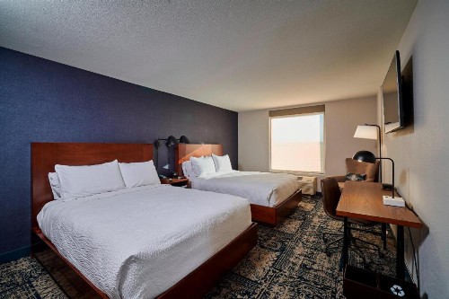 Four Points by Sheraton Cleveland-Eastlake - image 5
