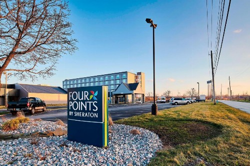 Four Points by Sheraton Cleveland-Eastlake - image 6