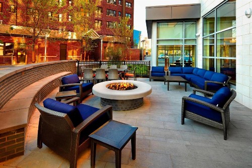 Courtyard Cleveland University Circle - image 19