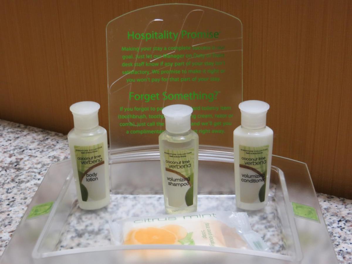 Holiday Inn Cleveland Clinic an IHG Hotel - image 3