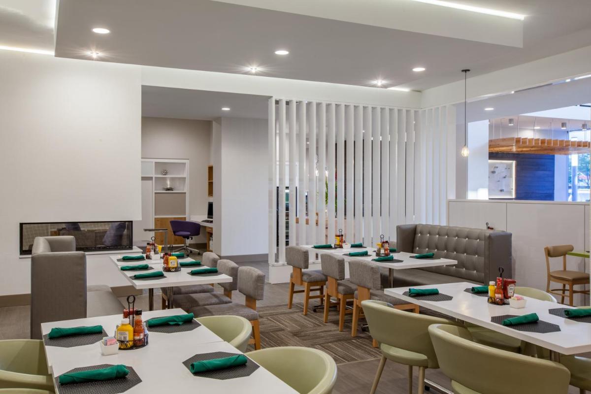 Holiday Inn Cleveland Clinic an IHG Hotel - image 7