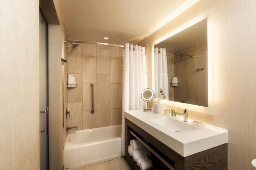 Hilton Cleveland Downtown - image 37