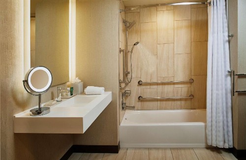 Hilton Cleveland Downtown - image 6