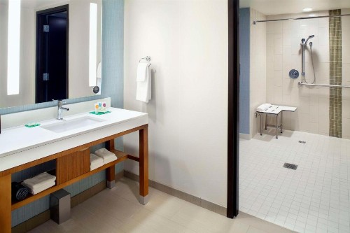 Hyatt Place Cleveland/Lyndhurst/Legacy Village - image 15