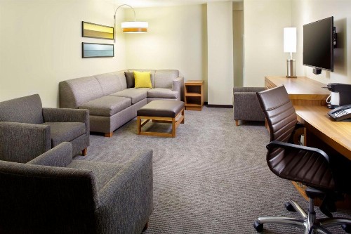 Hyatt Place Cleveland/Lyndhurst/Legacy Village - image 22