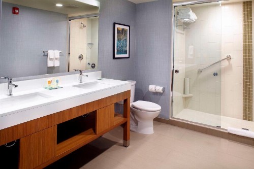 Hyatt Place Cleveland/Lyndhurst/Legacy Village - image 9