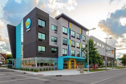 Tru By Hilton Cleveland Midtown - image 11