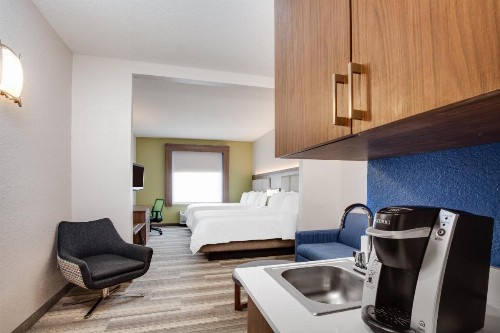 Holiday Inn Express Hotel & Suites Clewiston an IHG Hotel - image 4