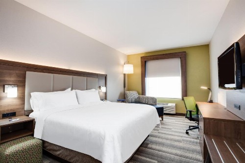 Holiday Inn Express Hotel & Suites Clewiston an IHG Hotel - image 7