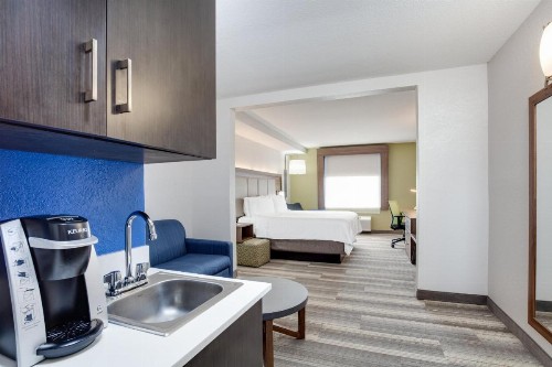 Holiday Inn Express Hotel & Suites Clewiston an IHG Hotel - image 9