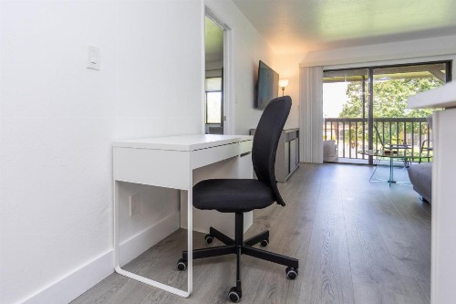 Bass & Sun Condominium 2/2 Bedroom - image 36
