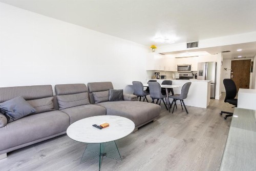Bass & Sun Condominium 2/2 Bedroom - image 39