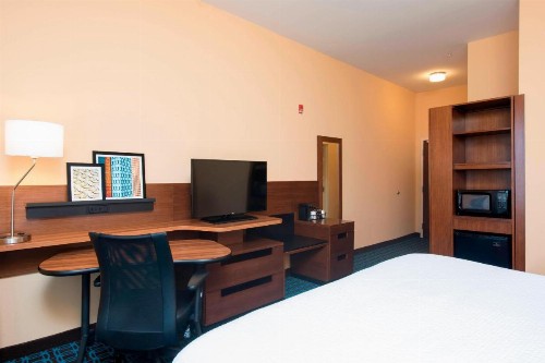 Fairfield Inn & Suites by Marriott Jackson Clinton - image 11