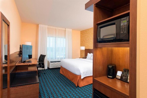 Fairfield Inn & Suites by Marriott Jackson Clinton - image 8