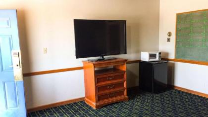 Trade Winds Inn Clinton - image 7
