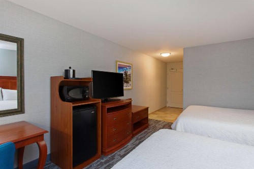 Hampton Inn & Suites Clovis - Airport North - image 32