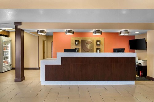 Comfort Suites Clovis - image 26