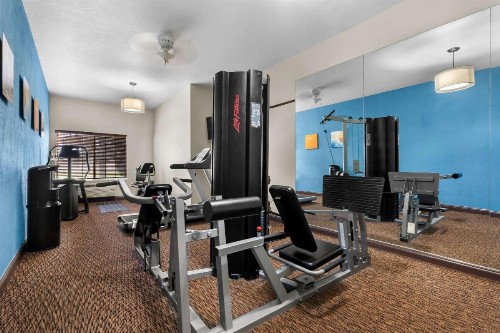 Comfort Suites Clovis - image 28