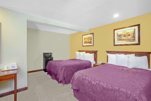 Travel Stay - Coalinga - image 30