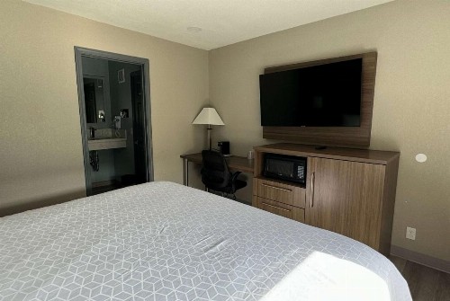 Travel Stay - Coalinga - image 34