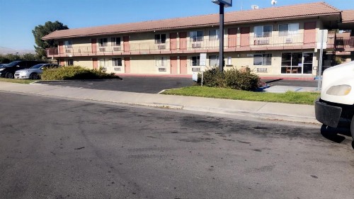 Travel Stay - Coalinga - image 9