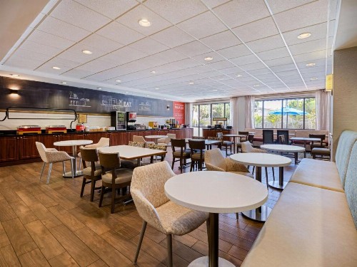 Hampton Inn Cocoa Beach - image 25