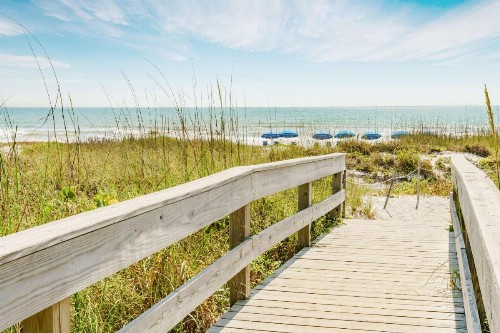 DoubleTree by Hilton Hotel Cocoa Beach Oceanfront - image 9