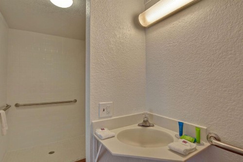 Motel 6-Cocoa Beach FL - image 22