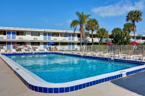 Motel 6-Cocoa Beach FL - image 3