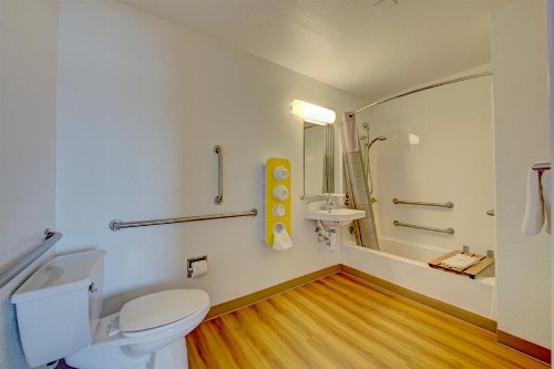 Motel 6-Cocoa Beach FL - image 36