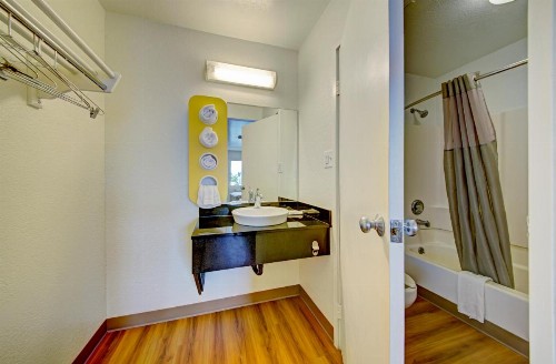 Motel 6-Cocoa Beach FL - image 45