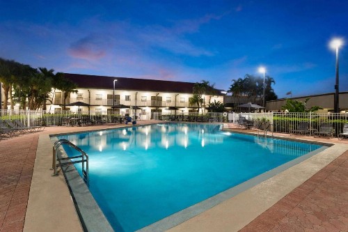 La Quinta Inn by Wyndham Cocoa Beach-Port Canaveral - image 26