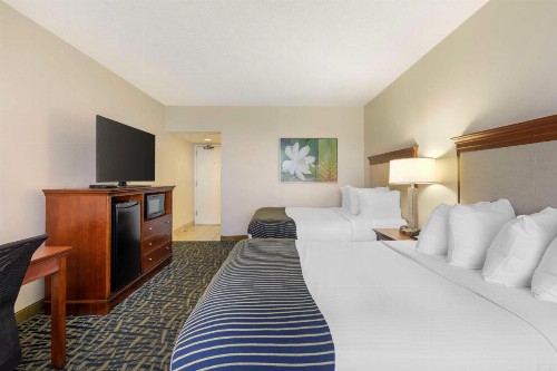 Best Western Cocoa Beach Hotel & Suites - image 19