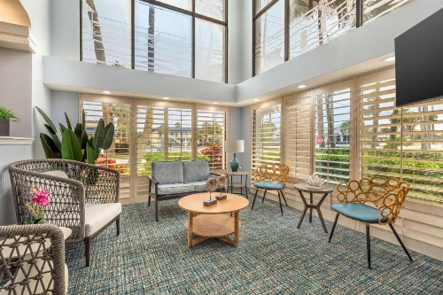 Best Western Cocoa Beach Hotel & Suites - image 2