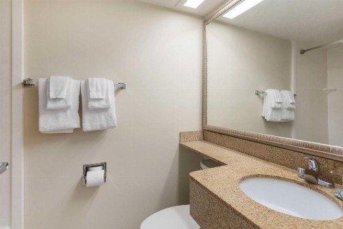 Best Western Cocoa Beach Hotel & Suites - image 21