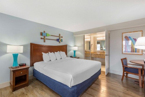 Best Western Cocoa Beach Hotel & Suites - image 22