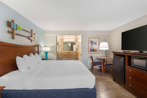 Best Western Cocoa Beach Hotel & Suites - image 24