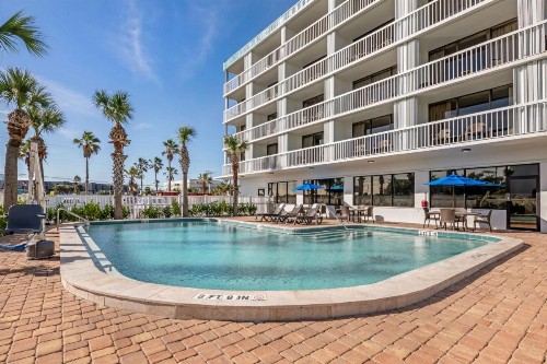 Best Western Cocoa Beach Hotel & Suites - image 3