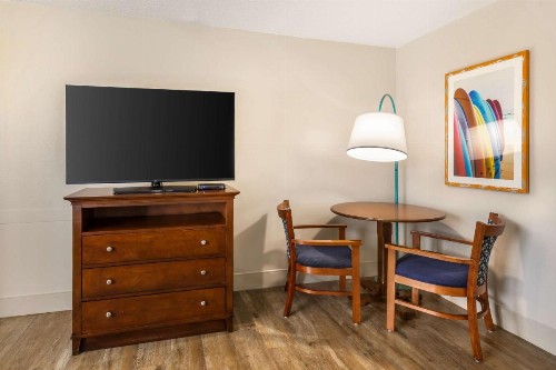 Best Western Cocoa Beach Hotel & Suites - image 30