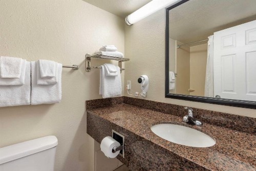 Best Western Cocoa Beach Hotel & Suites - image 38