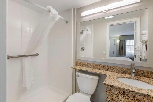 Best Western Cocoa Beach Hotel & Suites - image 40