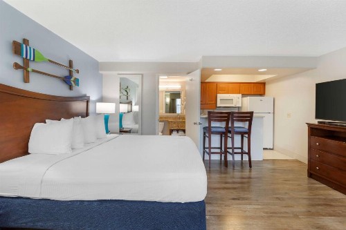 Best Western Cocoa Beach Hotel & Suites - image 42