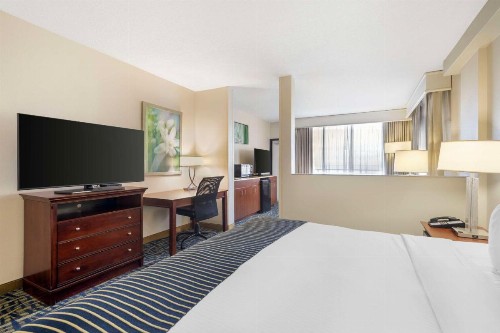 Best Western Cocoa Beach Hotel & Suites - image 47