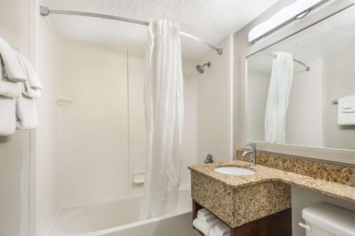 Best Western Cocoa Beach Hotel & Suites - image 50
