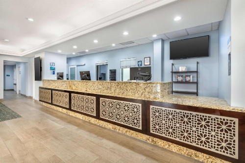 Best Western Cocoa Beach Hotel & Suites - image 8