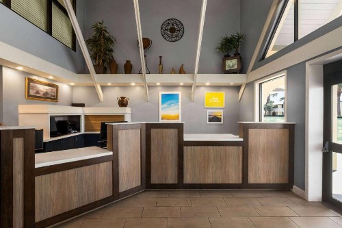 Days Inn by Wyndham Cocoa Beach Port Canaveral - image 34